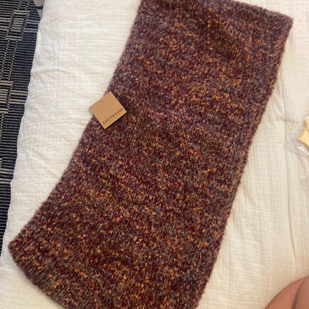 Earthbound infinity scarf new with tags